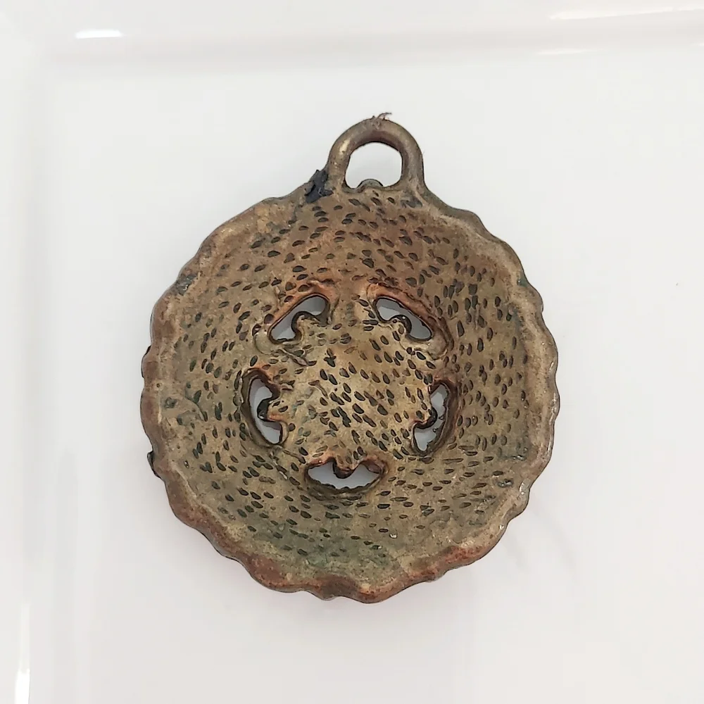 ⭐️5/$20 Circular Pendant - Green, Brown, Cream - Picture 3 of 3